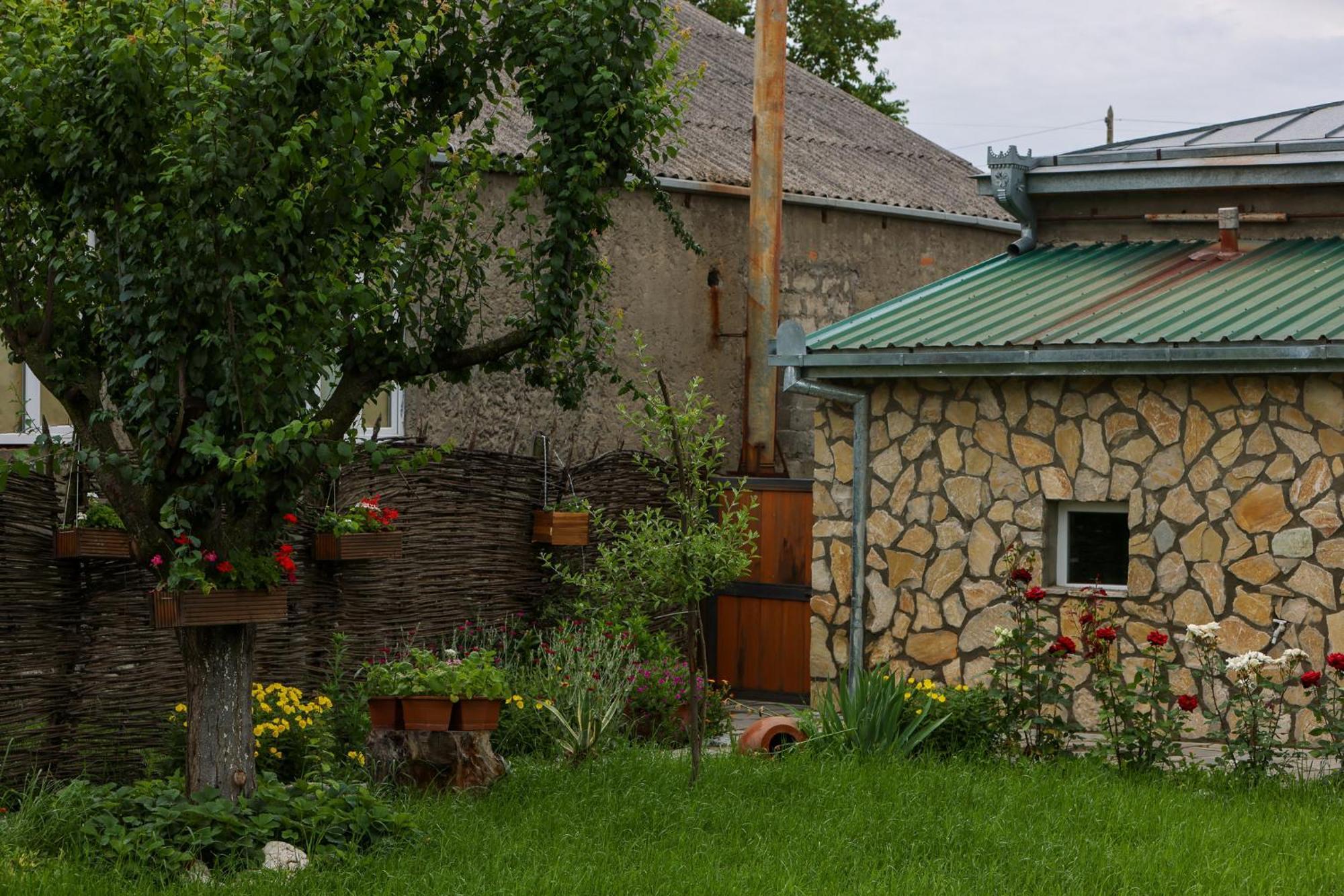 Alvani Inn K'vemo Alvani Kültér fotó