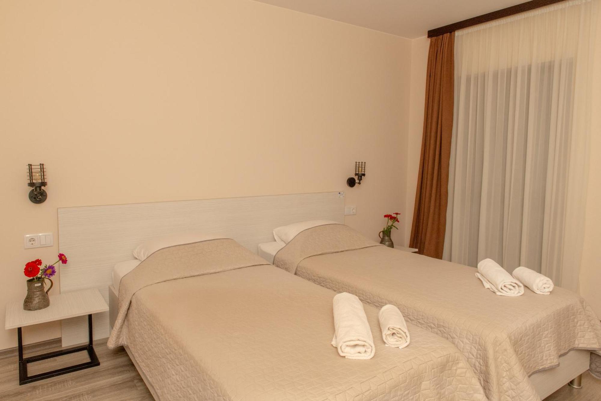 Alvani Inn K'vemo Alvani Kültér fotó