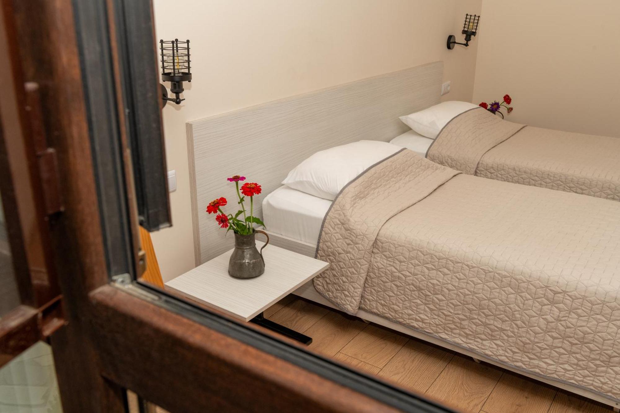 Alvani Inn K'vemo Alvani Kültér fotó