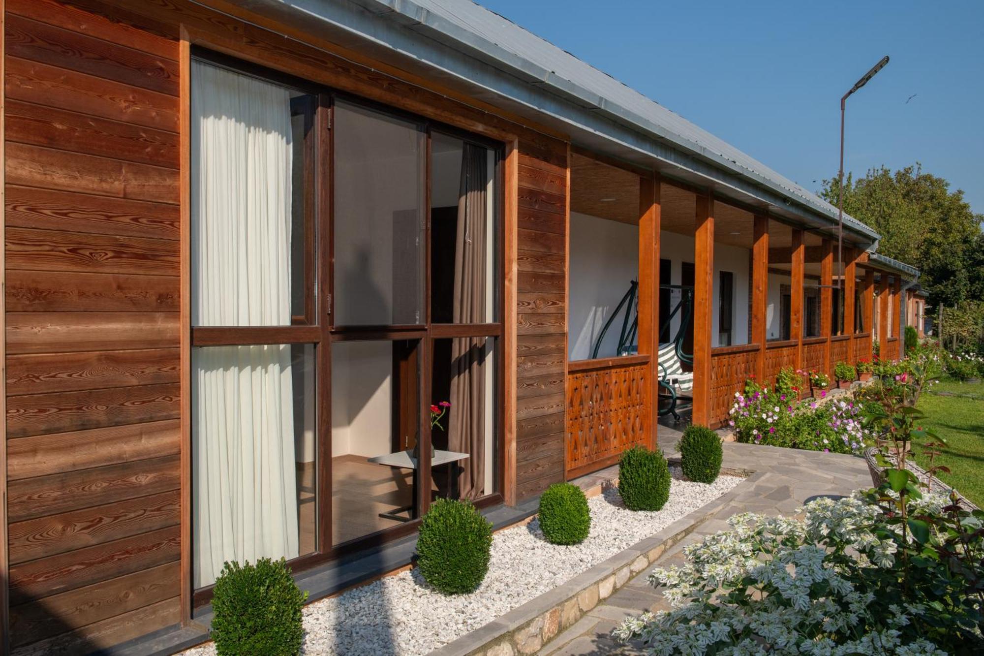 Alvani Inn K'vemo Alvani Kültér fotó
