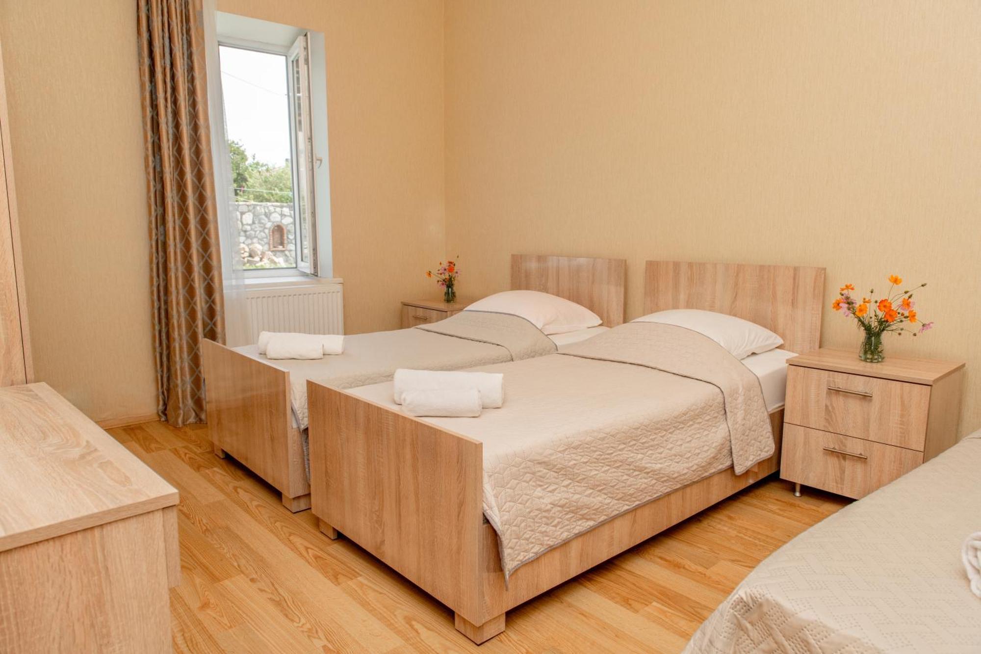 Alvani Inn K'vemo Alvani Kültér fotó